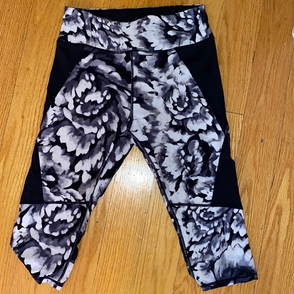 Calvin Klein Cropped Workout Pants S